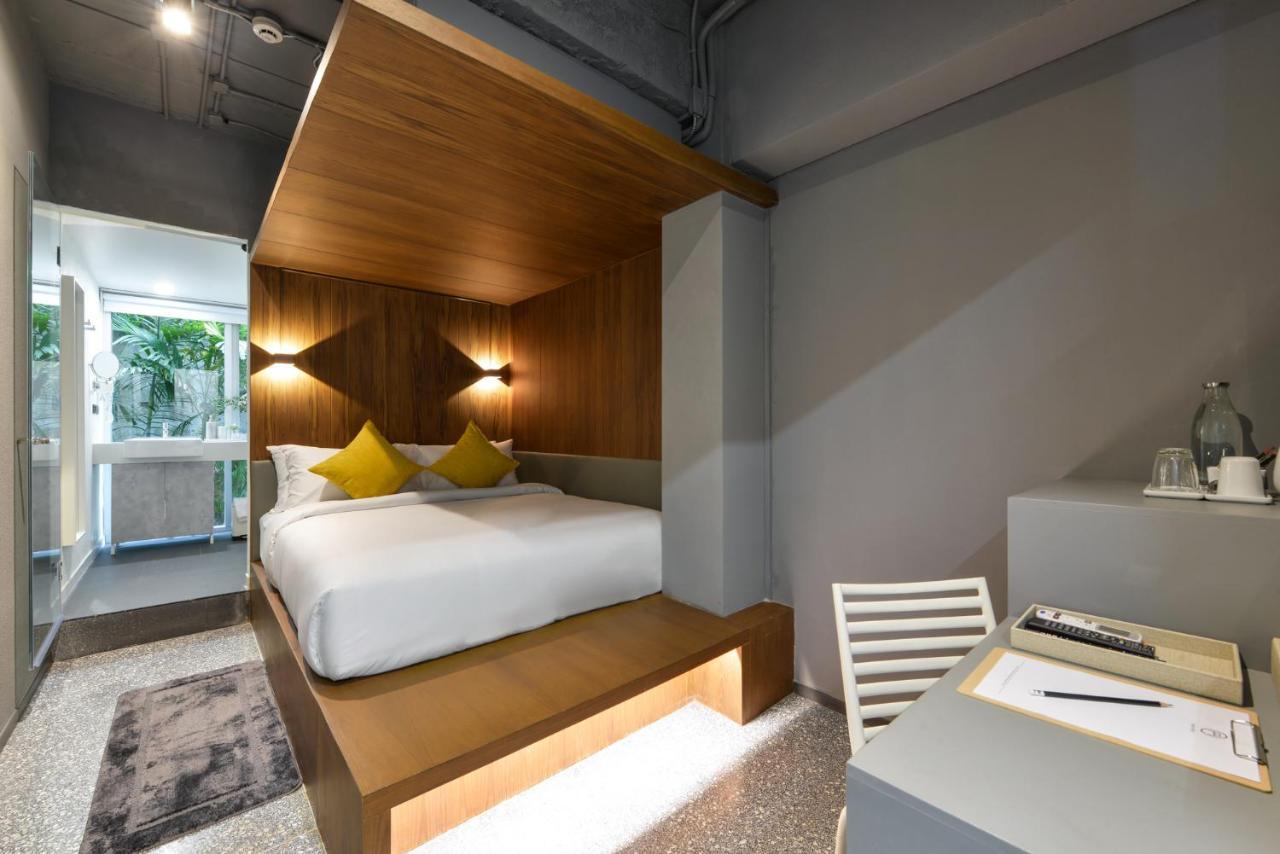 Tiang Capsule Hostel Банкок Екстериор снимка